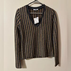 NWT Zara Women’s Black and Yellow/Gold V-Neck Long Sleeve Top Size Small